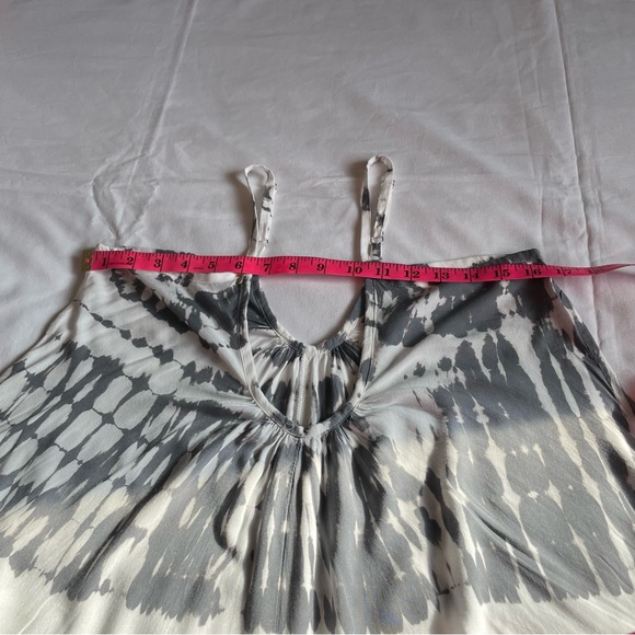 Pineapple Boutique Dress White with Grey Tie Dye Size Small/Medium - Picture 9 of 14